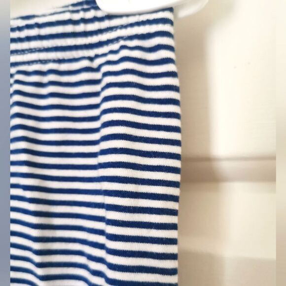 5/$10 Carter's striped leggings size 6 m - Picture 2 of 4